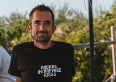 Gostujoče predavanje: Researching on stories for better understanding society and history Enrica Marie Milič