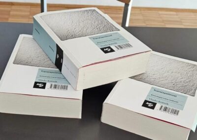 Dr. Vlado Kotnik izdala novo znanstveno monografijo