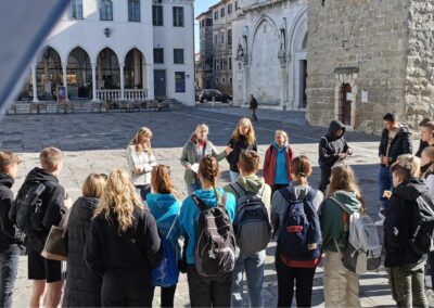 UP FHŠ in UP FAMNIT v sklopu naravoslovnega dneva gostila dijake in dijakinje Gimnazije Šiška