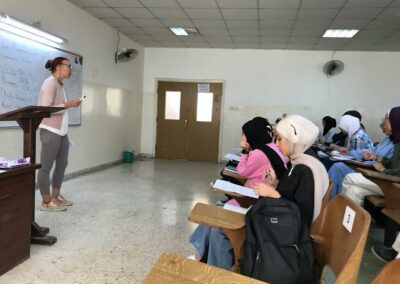 Dr. Melita Lemut Bajec iz Oddelka za uporabno jezikoslovje je v okviru projekta Erasmus+ Teaching Mobility predavala na Univerzi v Jordaniji