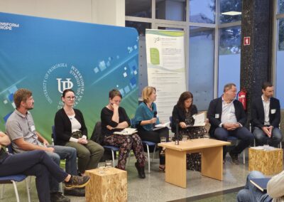 Okrogla miza na temo Meje in migracije