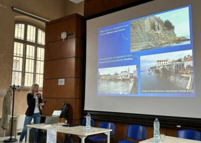 Doc. dr. Mojca Poklar v Piacenzi o fizični ranljivosti slovenske obale ob dvigajoči se gladini morja