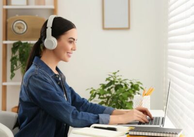 T4EU: virutalni tečaji francoščine in angleščine