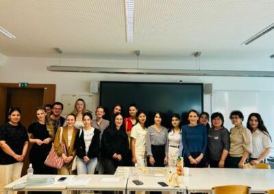 Študijski obisk z Državne univerze Urgench v Uzbekistanu