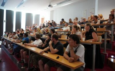 Svetovni dan umetne inteligence obeležili s projekcijo filma in okroglo mizo