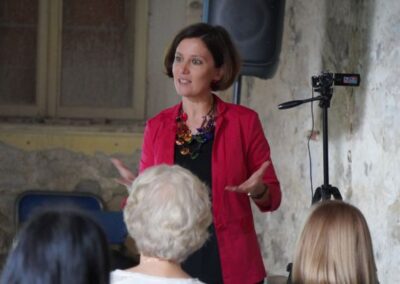 FHŠ v medijih: doc. dr. Neža Čebron Lipovec o arhitekturni identiteti našega prostora