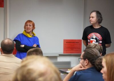 Dr. Marko Galič o zgodovini strukturnega nasilja in neprekinjenem boju Maorov za samoodločbo