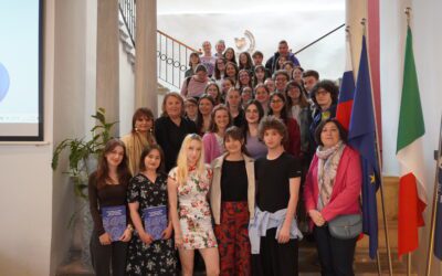 Un mare di storie tra immagini, lingue e culture / Morje zgodb med podobami, jeziki in kulturami