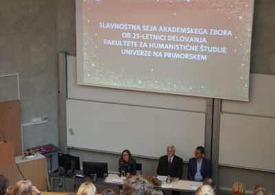 Slavnostni akademski zbor UP FHŠ ob 25-letnici delovanja