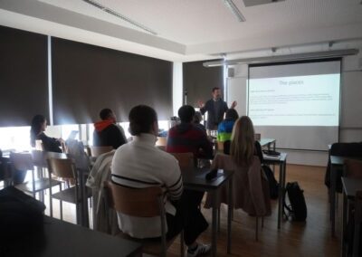 Docent Davide Bagnaresi, kot gostujoči predavatelj