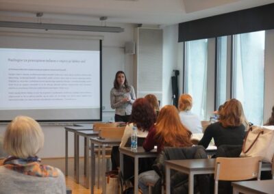 Javno preizkusno predavanje Pije Stegel