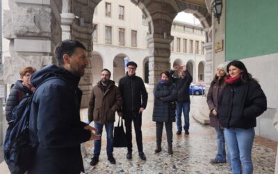 Prenehajmo tekmovati o tem, kdo je večja žrtev.