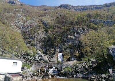 DEVETE SKUPNE HIDROGEOGRAFSKE TERENSKE VAJE V ZGORNJI VIPAVSKI DOLINI