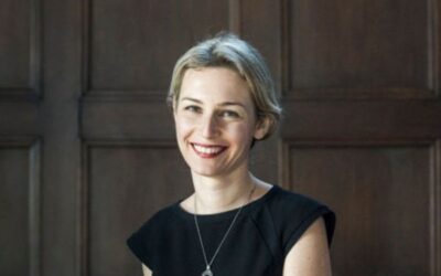 V SLOVENIJO PRIHAJA LEA YPI, PROFESORICA POLITIČNE TEORIJE NA LONDONSKI ŠOLI ZA EKONOMIJO IN POLITOLOGIJO, AVTORICA NAGRAJENEGA ROMANA SVOBODNA IN ROMANA POKONČNA
